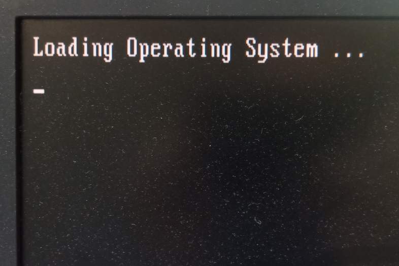 在 Linux 内核中启用 AHCI 支持