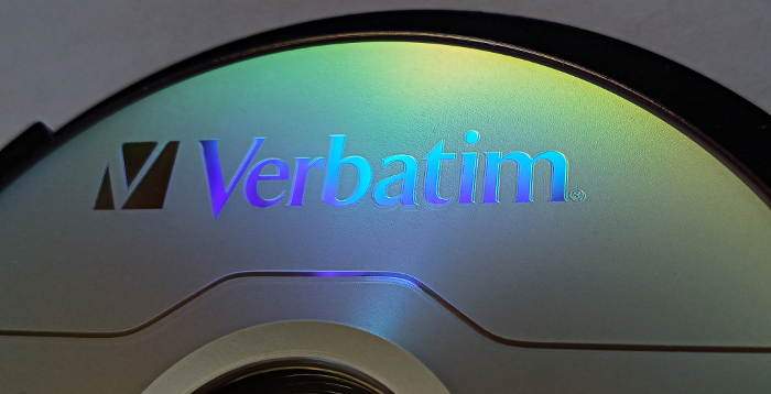 Vérification de la lecture des DVD et CD
