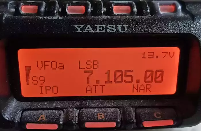 Yaesu-FT857_7MHz-2
